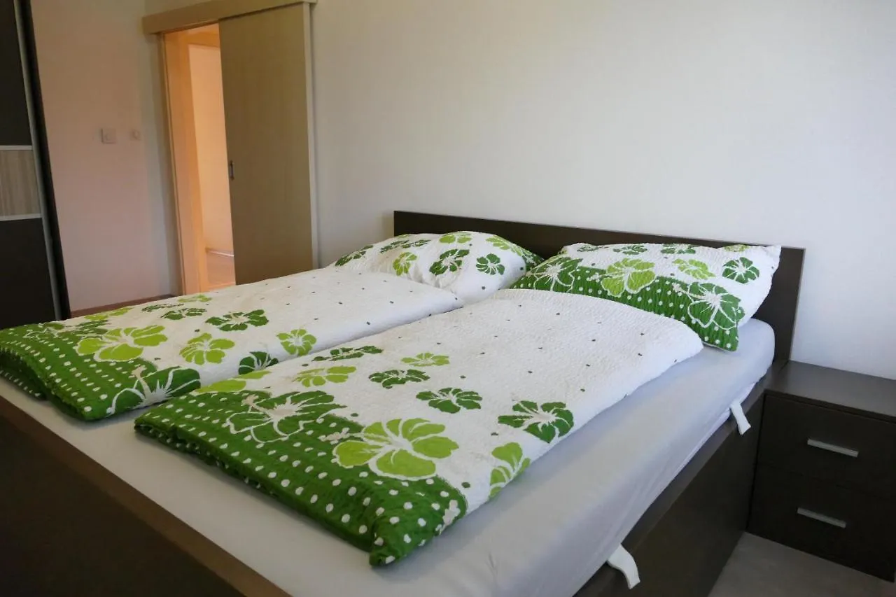 Modern And Light 2-Room Apartment Вена